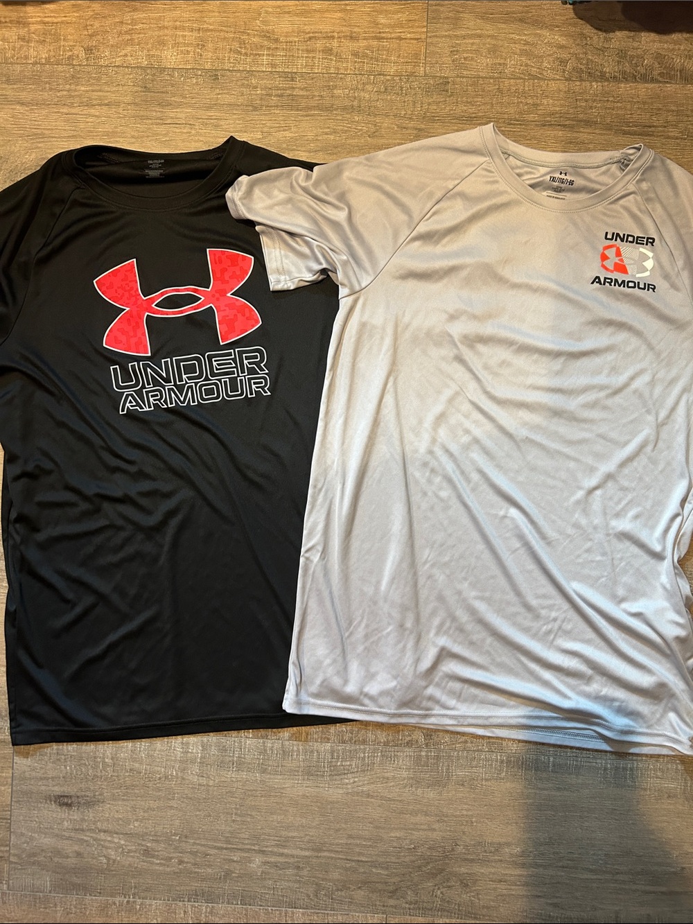 Under Armour XL Shirts